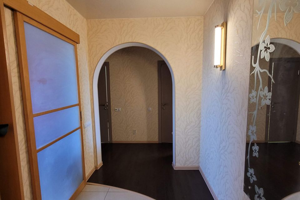 Продаётся 2-комнатная квартира, 61.2 м²