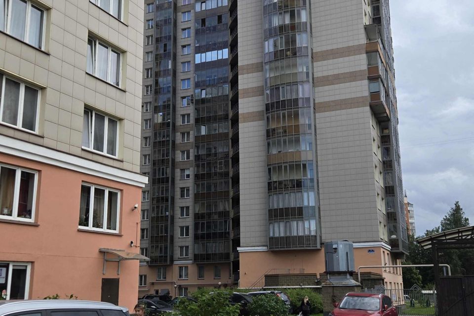 Продаётся 1-комнатная квартира, 42 м²