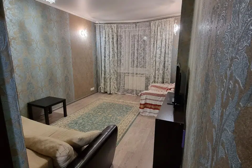 Продаётся 1-комнатная квартира, 40.2 м²