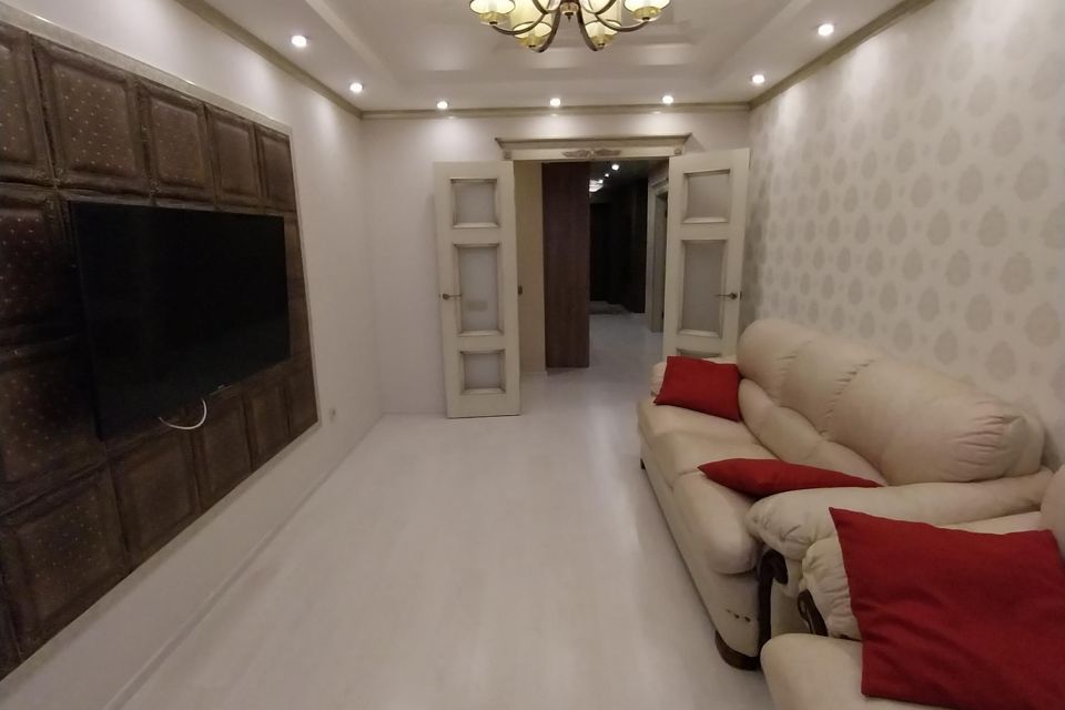 Продаётся 4-комнатная квартира, 93.9 м²