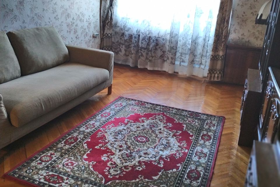 Продаётся 2-комнатная квартира, 65.6 м²