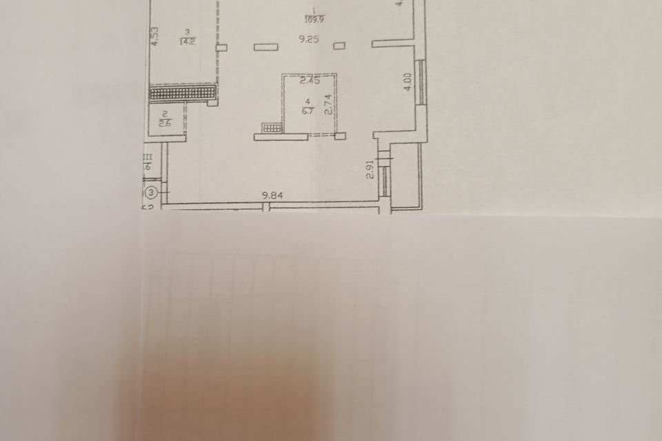 Продаётся 3-комнатная квартира, 137 м²