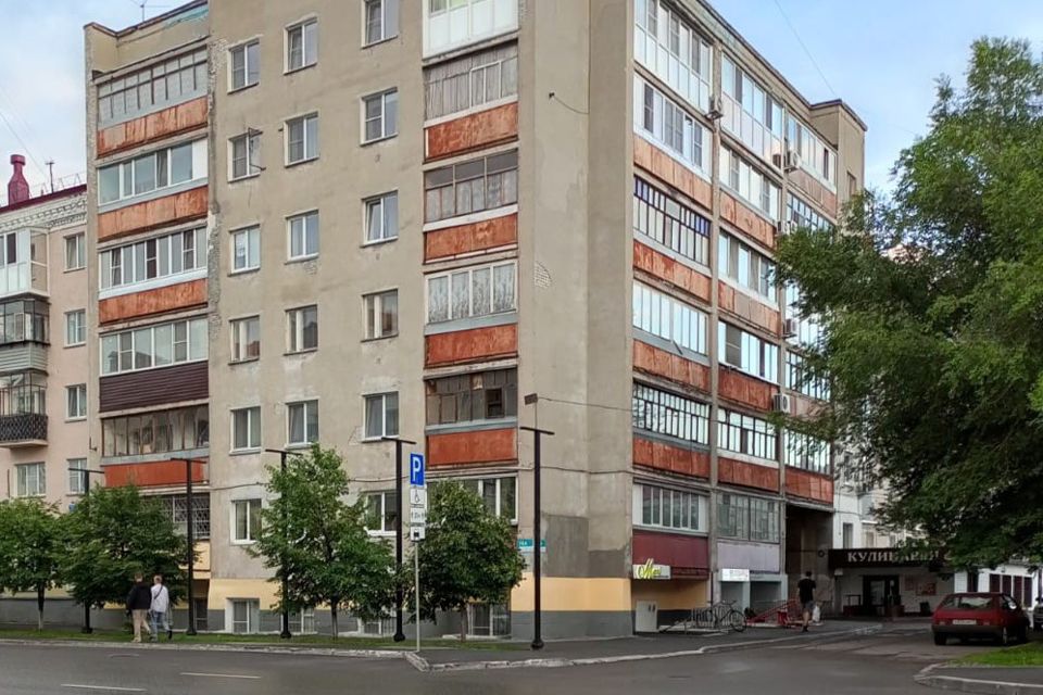 Продаётся 3-комнатная квартира, 82 м²