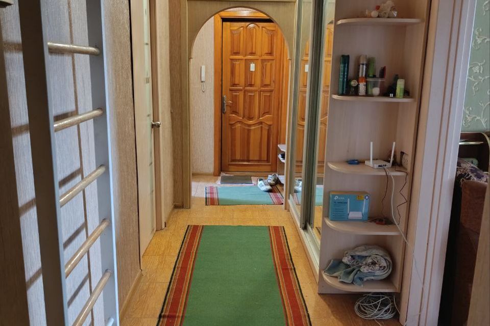 Продаётся 4-комнатная квартира, 81 м²