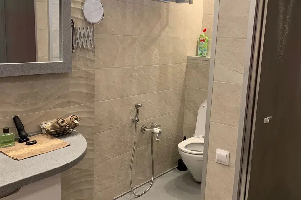 Продаётся 4-этажный дом, 390 м²