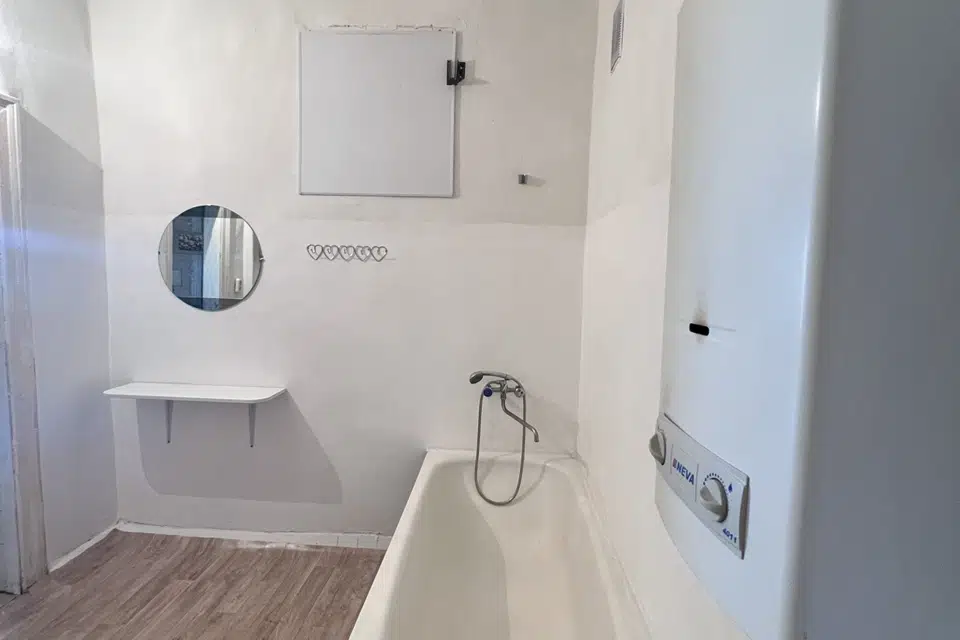 Продаётся 4-комнатная квартира, 106.4 м²