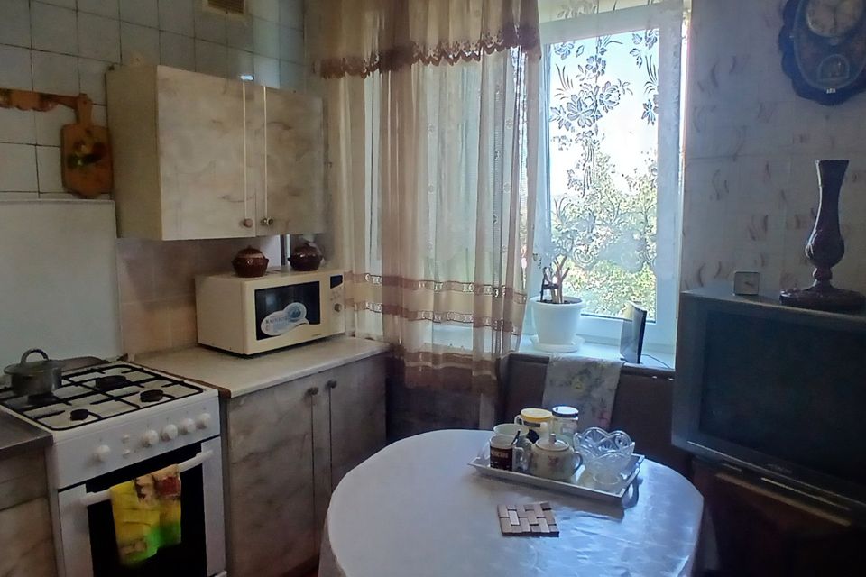 Продаётся 2-комнатная квартира, 42.8 м²