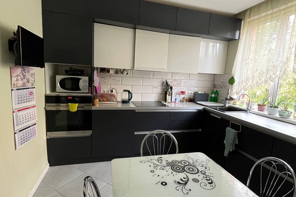 Продаётся 3-комнатная квартира, 72.4 м²