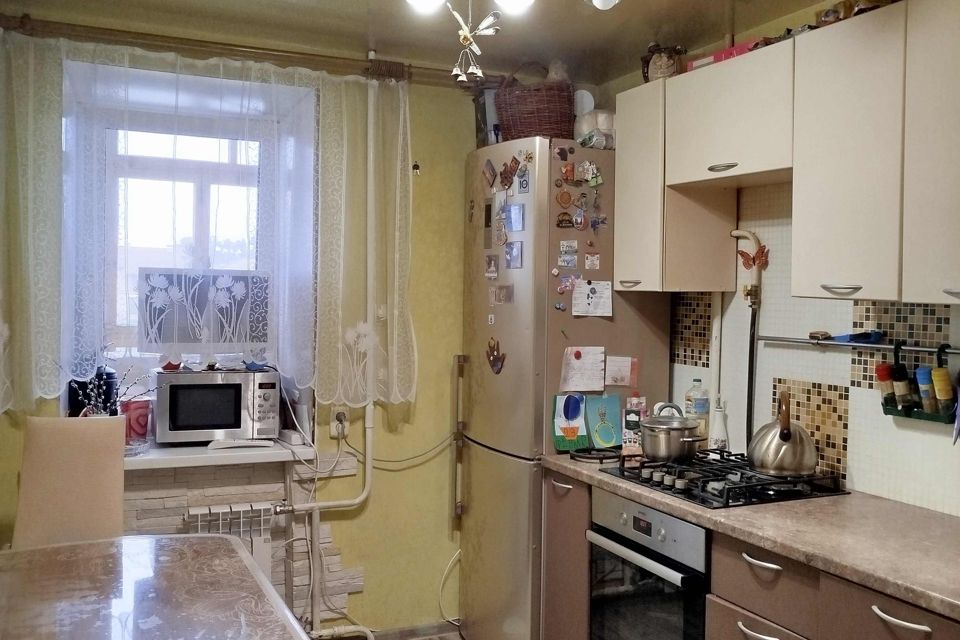 Продаётся 3-комнатная квартира, 60.5 м²