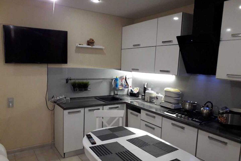 Сдаётся 1-комнатная квартира, 38 м²