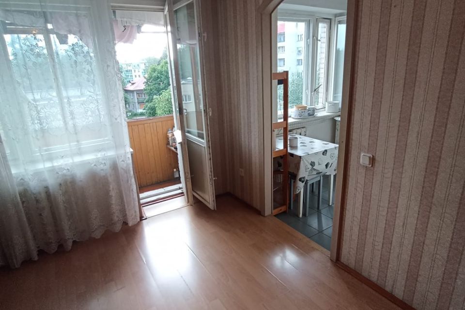 Продаётся 3-комнатная квартира, 64 м²