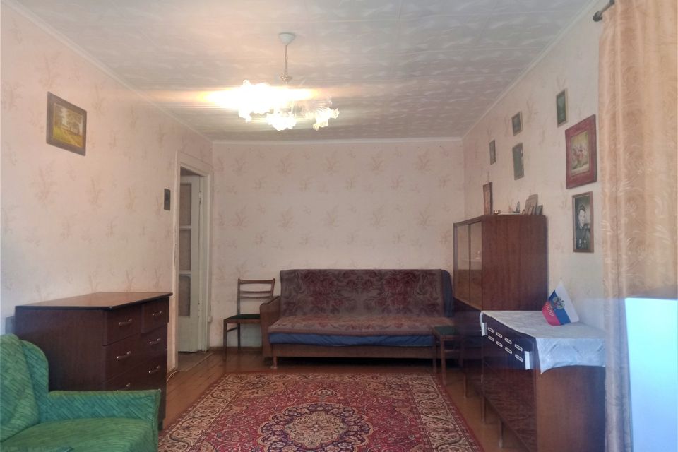 Продаётся 3-комнатная квартира, 55.2 м²