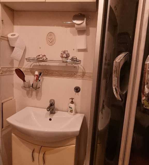 Продаётся 1-комнатная квартира, 41.2 м²