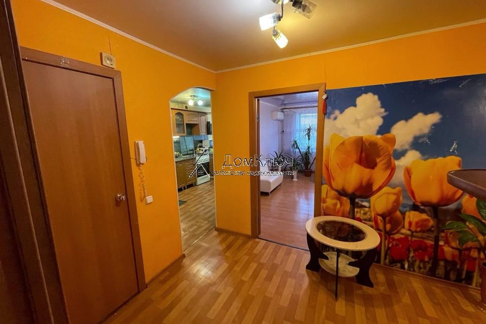 Продаётся 4-комнатная квартира, 76.7 м²