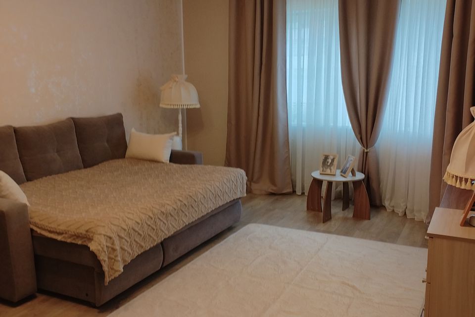 Продаётся 2-комнатная квартира, 68.1 м²