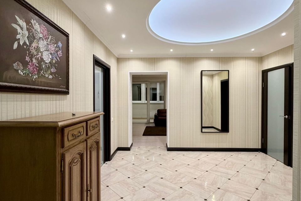 Продаётся 3-комнатная квартира, 111.3 м²