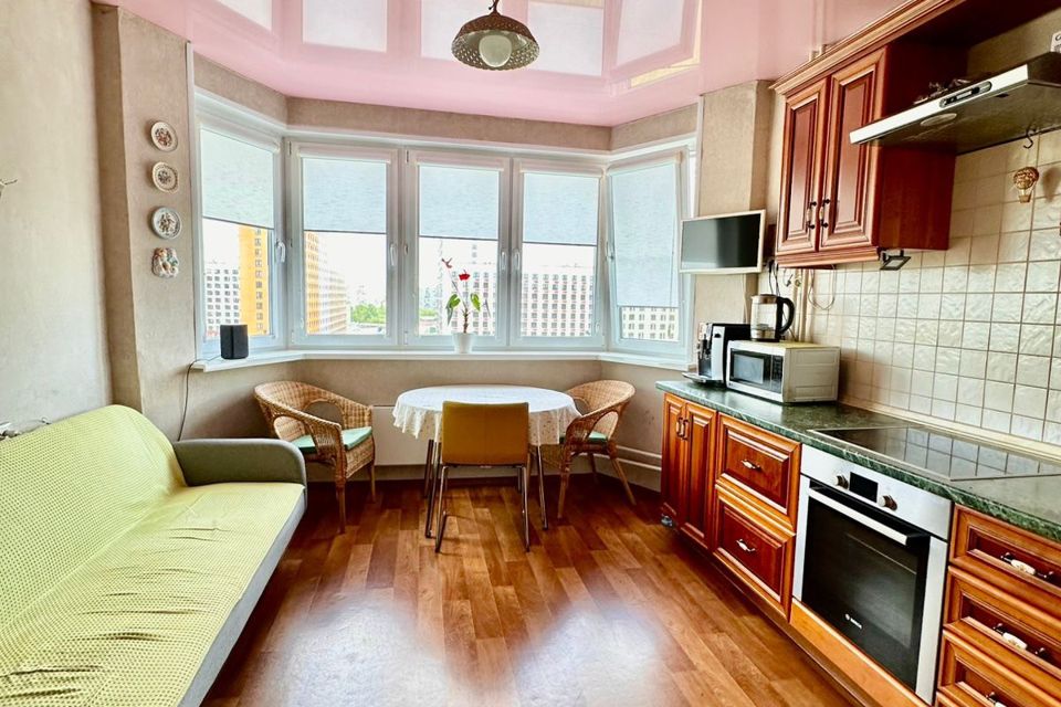 Продаётся 2-комнатная квартира, 60.3 м²