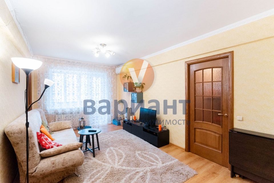 Продаётся 4-комнатная квартира, 62 м²