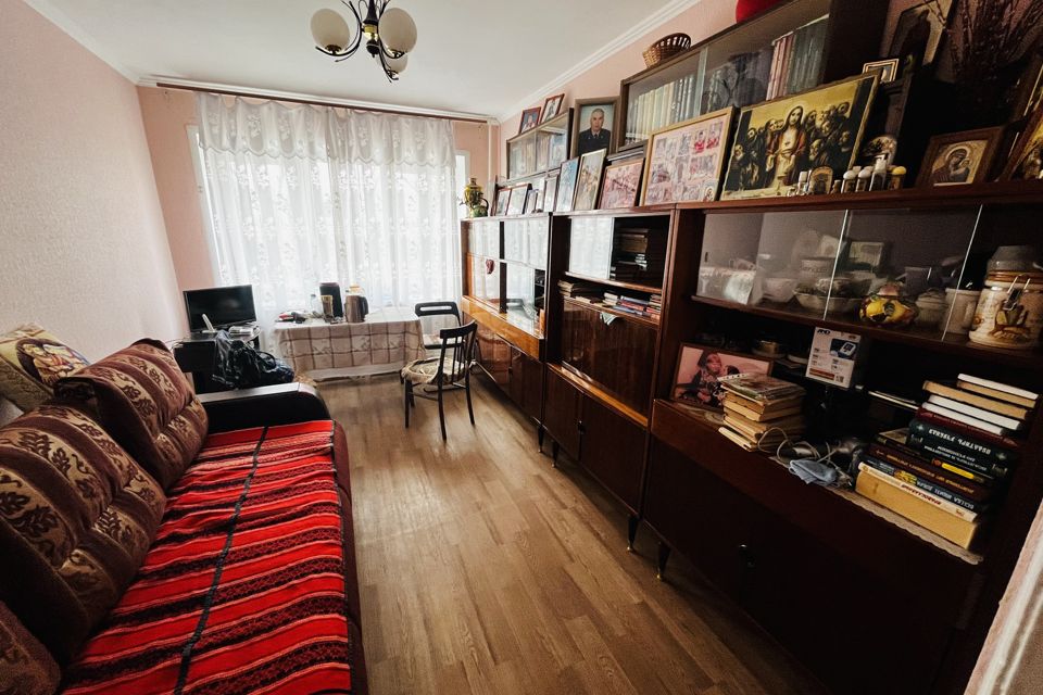 Продаётся 3-комнатная квартира, 50.5 м²