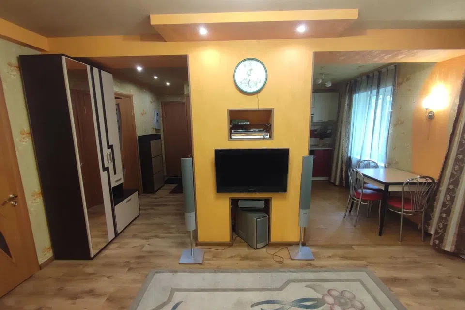 Продаётся 3-комнатная квартира, 59.6 м²