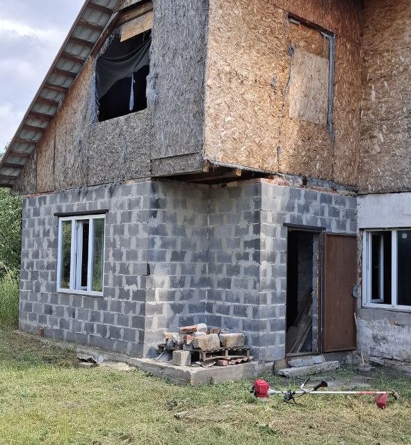 Продаётся 2-этажный дом, 130 м²