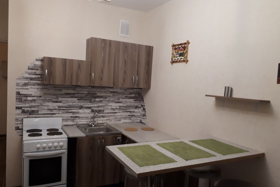 Продаётся 1-комнатная квартира, 38.3 м²