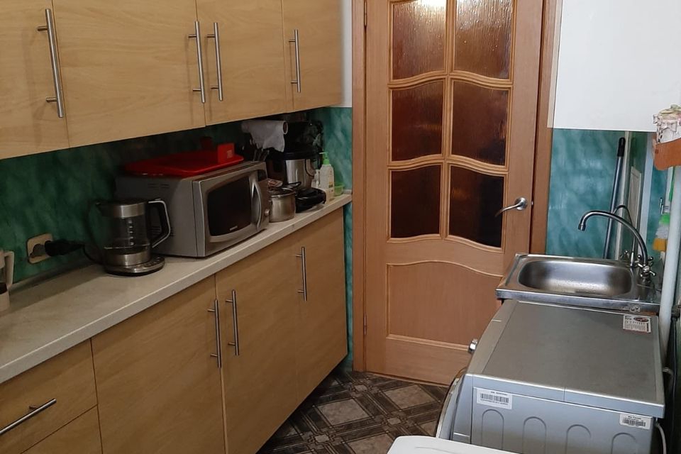 Продаётся 3-комнатная квартира, 60.7 м²