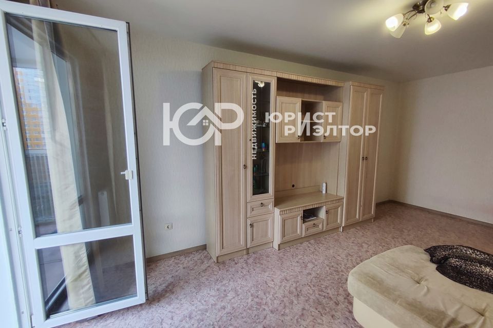 Продаётся 1-комнатная квартира, 37.5 м²