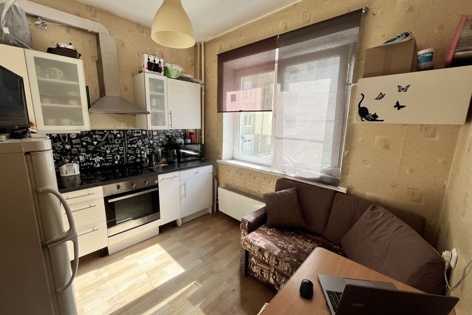 Продаётся 1-комнатная квартира, 38 м²