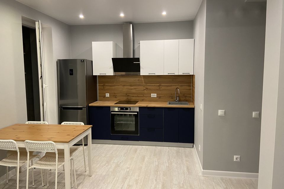 Квартиры в кургане. Ул. Авито 43 квартиры. Авито москва квартиры. 2 комнатная квартира в москве.