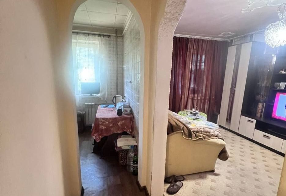 Продаётся 3-комнатная квартира, 60 м²