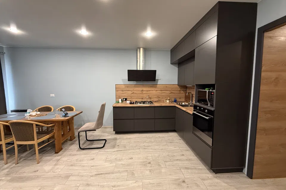 Продаётся 2-этажный дом, 150 м²
