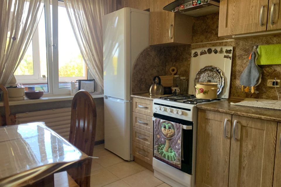 Продаётся 3-комнатная квартира, 69.5 м²