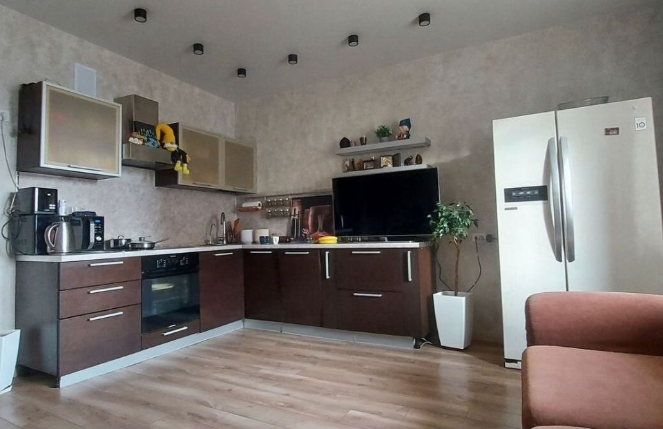 Продаётся 3-комнатная квартира, 70 м²