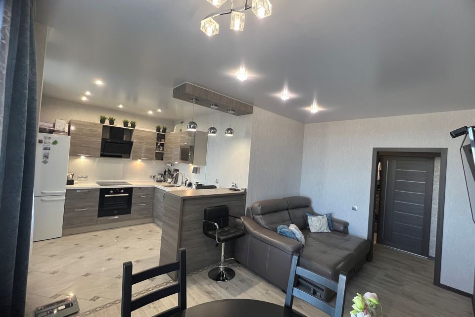 Продаётся 2-комнатная квартира, 74.1 м²