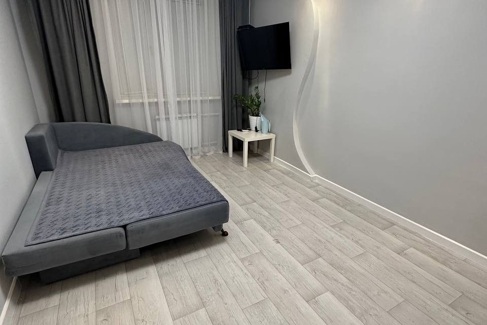 Сдаётся 1-комнатная квартира, 42 м²