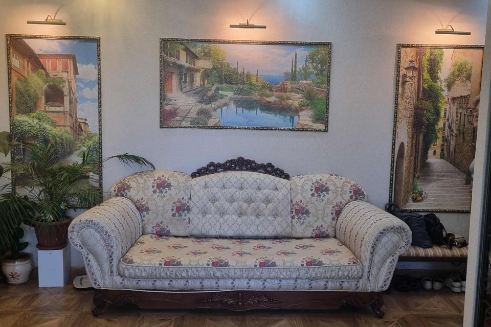 Продаётся 3-комнатная квартира, 57.6 м²