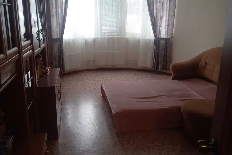 Продаётся 1-комнатная квартира, 48 м²