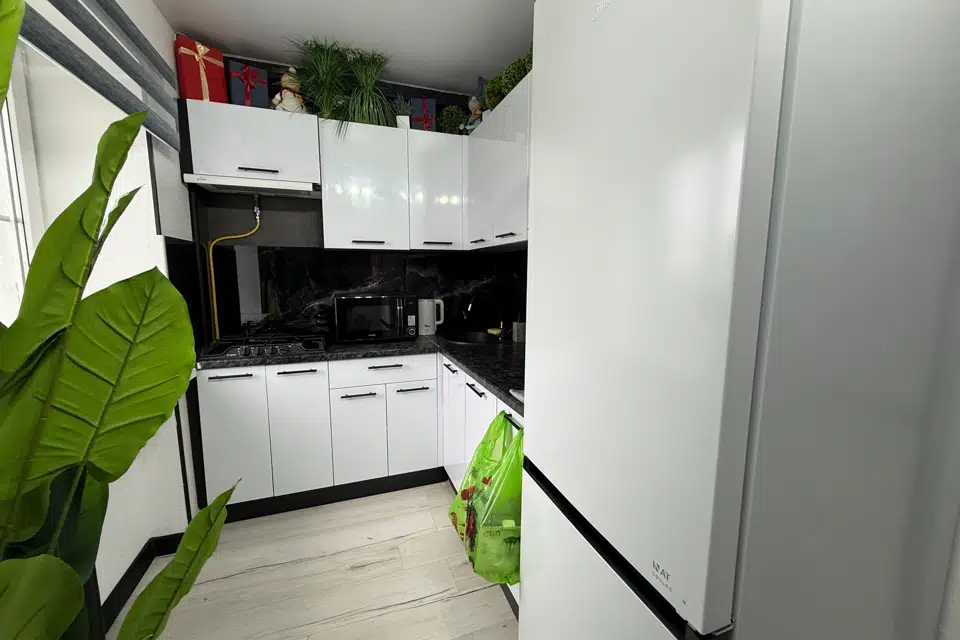 Продаётся 3-комнатная квартира, 56 м²