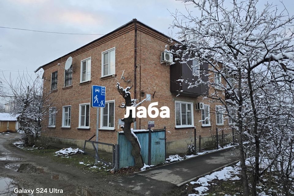 Продаётся 3-комнатная квартира, 48 м²