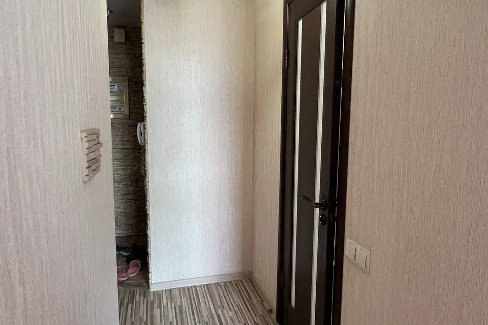 Продаётся 3-комнатная квартира, 49.7 м²