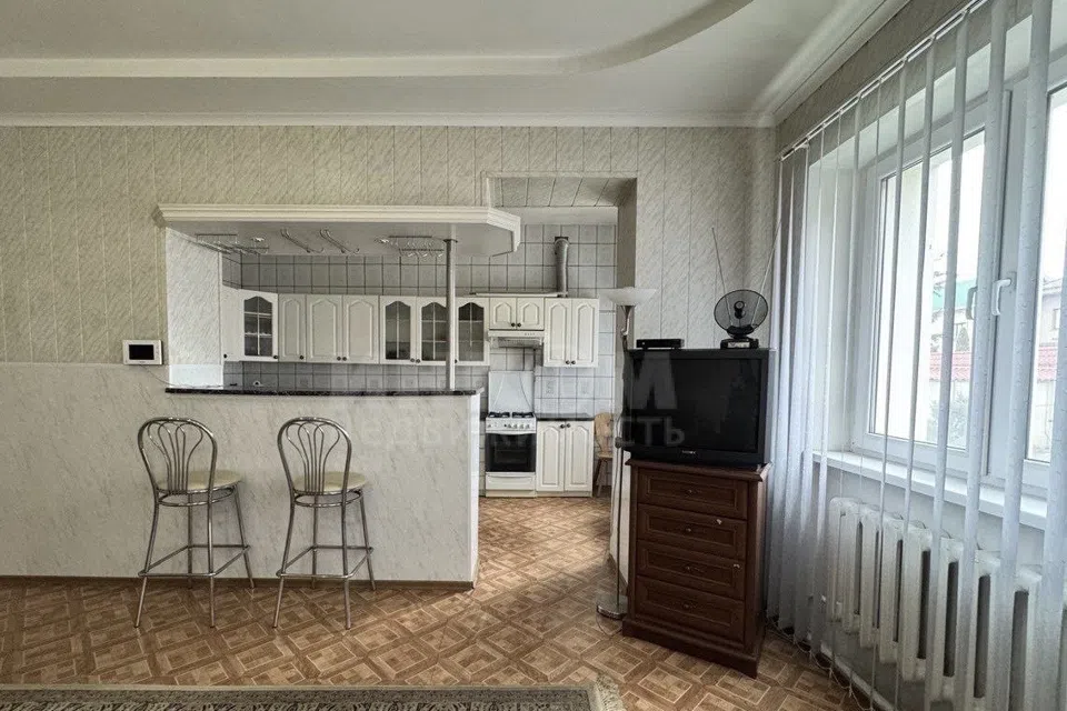 Продаётся 2-этажный дом, 418 м²