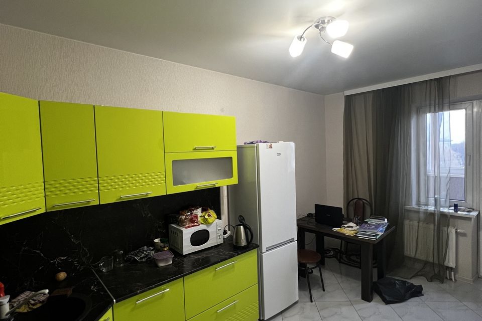 Продаётся 1-комнатная квартира, 42 м²