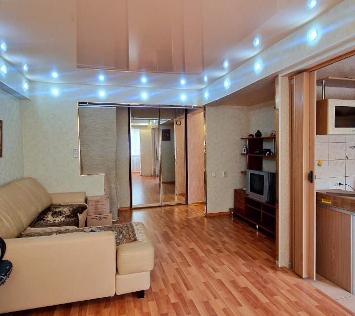 Продаётся 3-комнатная квартира, 49 м²