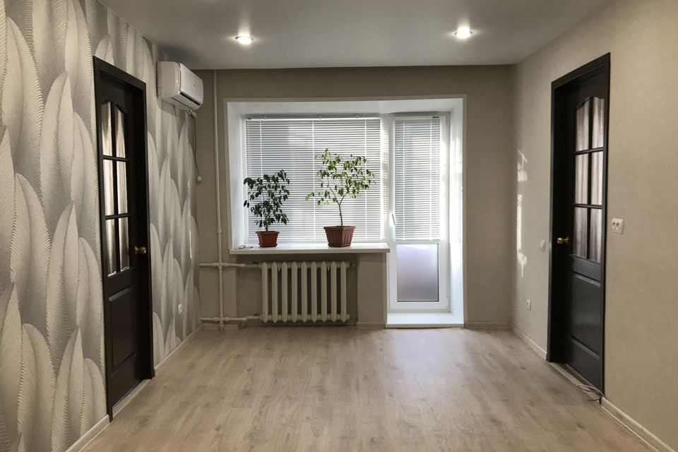 Продаётся 3-комнатная квартира, 41.7 м²