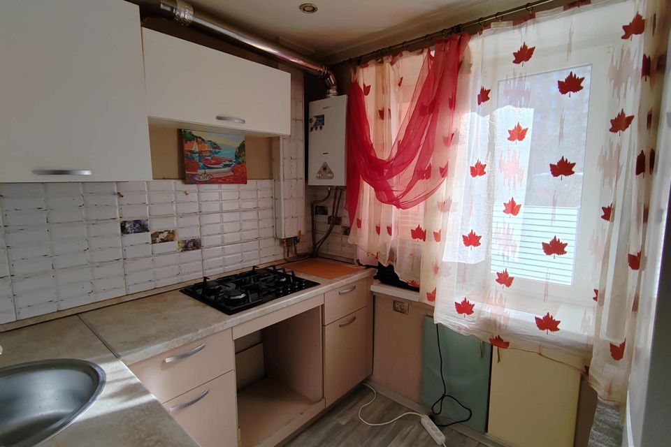 Продаётся 3-комнатная квартира, 60 м²