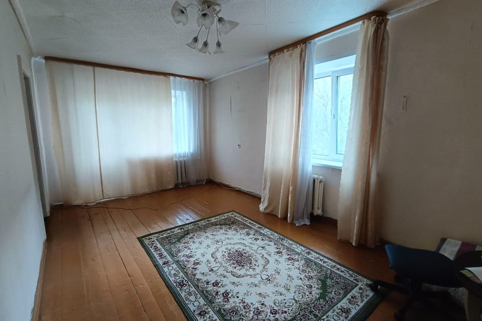 Продаётся 2-комнатная квартира, 42.7 м²