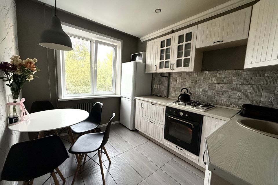 Продаётся 3-комнатная квартира, 65.2 м²