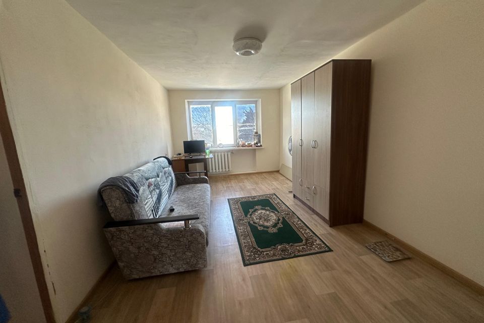 Продаётся 3-комнатная квартира, 57.9 м²
