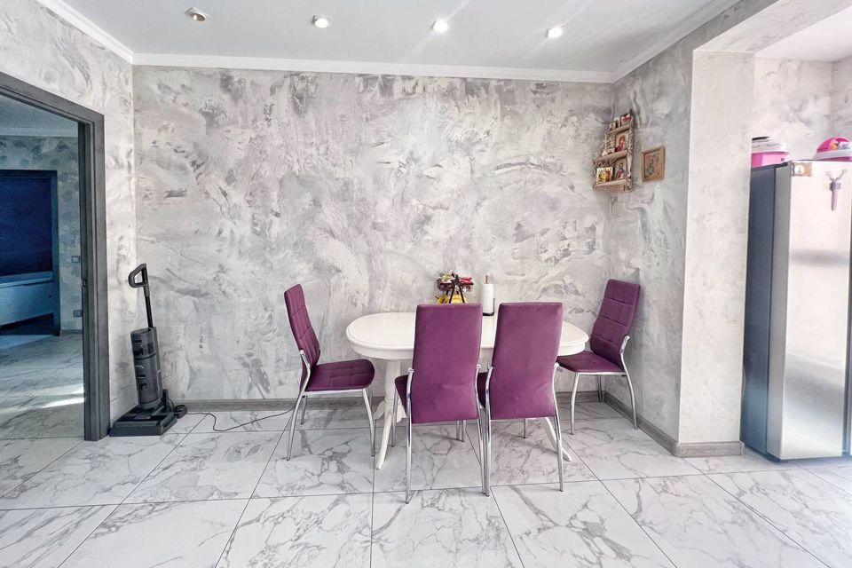 Продаётся 2-комнатная квартира, 63 м²